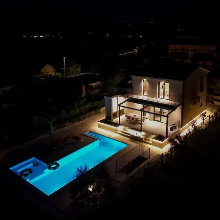 House Niki *