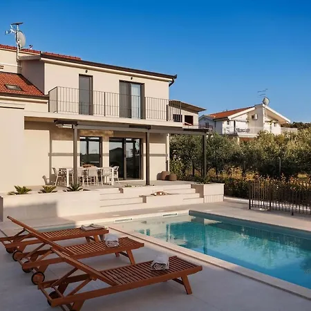 House Niki Villa